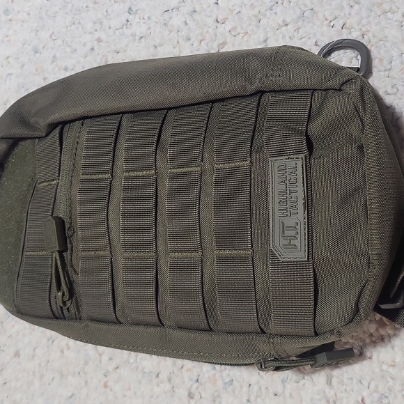 Highland Tactical Men's Shoulder Bag - Picture 2 of 4